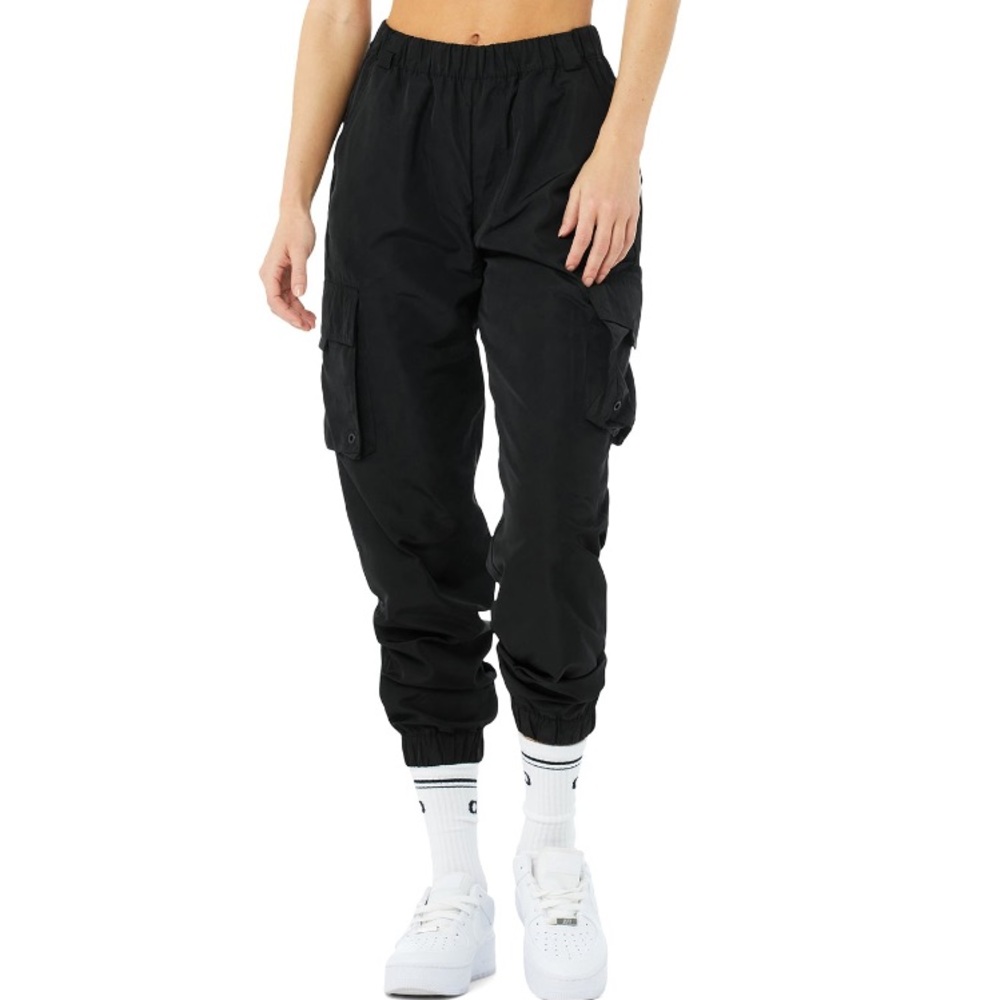 Alo yoga — Small— It Girl Pant - Black — utility pant